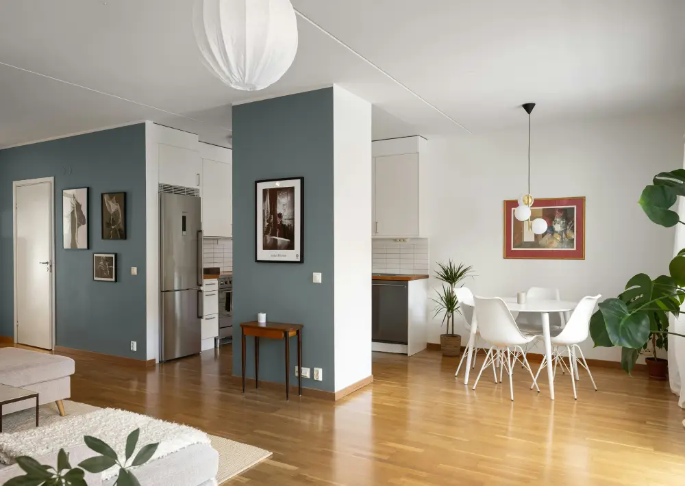 The Role of Art in Minimalist Interiors